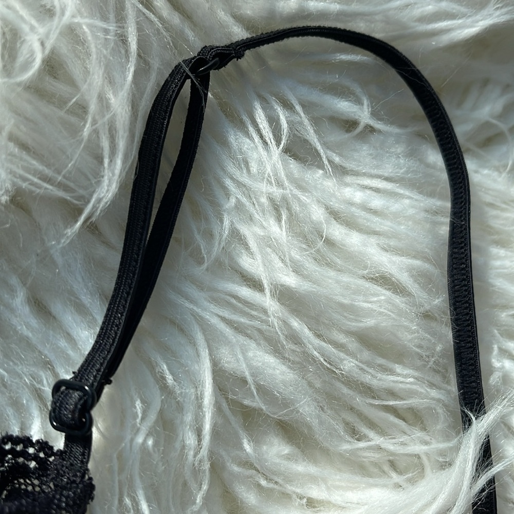Hillary & Hanson Intimates XL Black Lace Bra - Picture 7 of 10